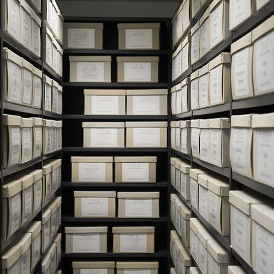 Image bureaux, déposez vos archives dans un entrepôt de stockage équipé et sécurisé !